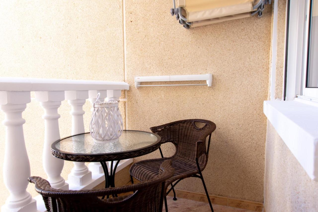 Holiday Suite Caballero De Rodas 92 Torrevieja Bagian luar foto